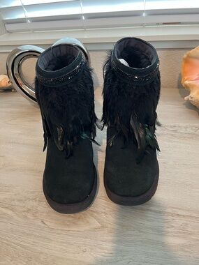 RARE UGG Black Feather Trim Beaded Cuff Winter Boots